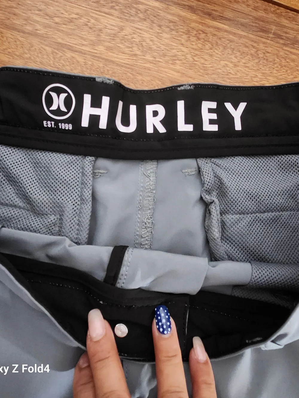 Hurley Men's Light Gray Athletic Shorts with Zip Pocket Sz 34